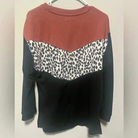 Women’s Maurice’s size Medium oversized sweater - Picture 2 of 3